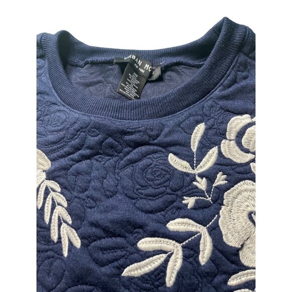 Urban Mood Navy Quilted Pullover Crewneck Top with Embroidered Flowers Sz XXS - Picture 3 of 6